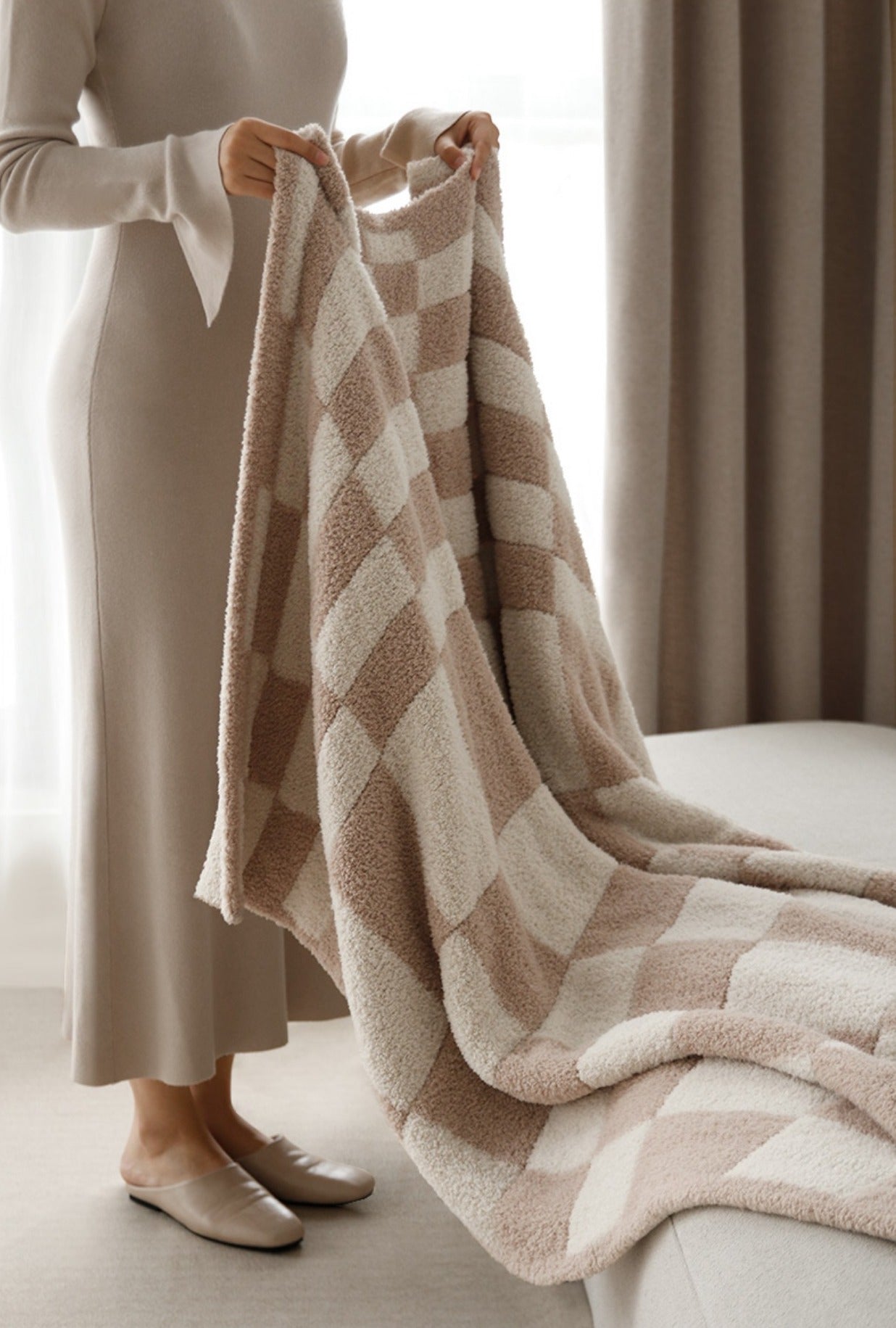 Plush Checkered Throw