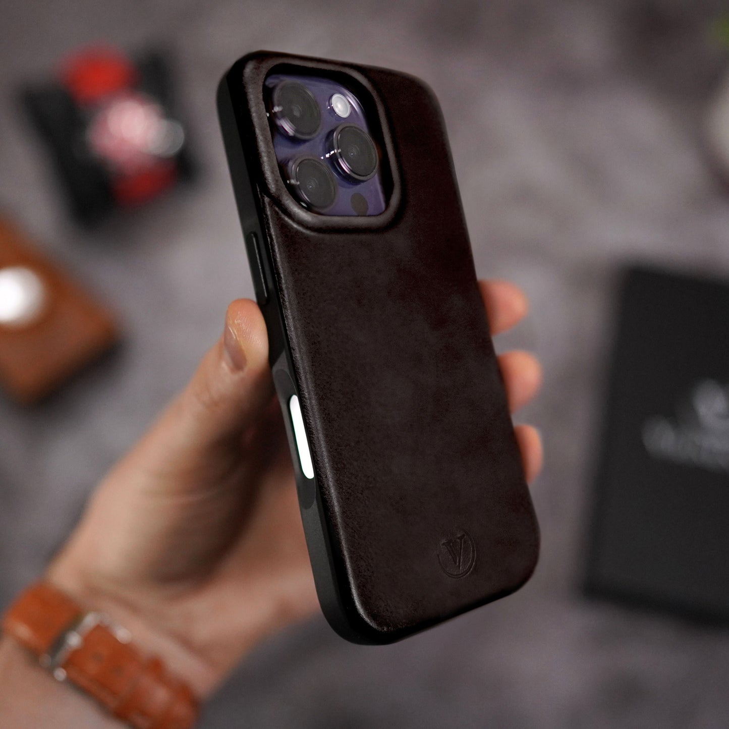 iPhone 16 Series Elite Leather Case