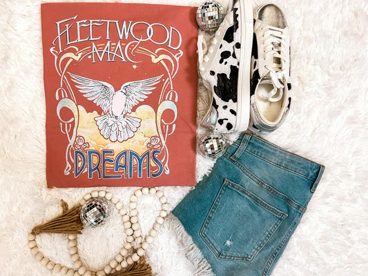 Fleetwood Dreams Graphic Tee - Soft Cotton Fabric for Comfort & Style