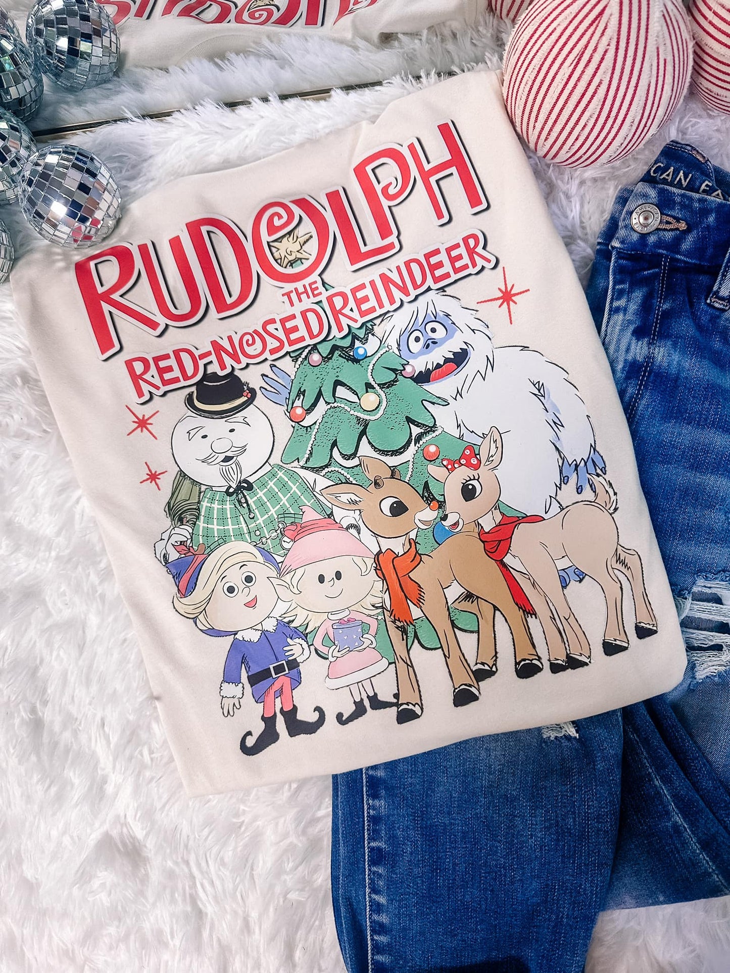 Vintage Rudolph Christmas Graphic Tee - Festive Holiday Apparel for Christmas Cheer