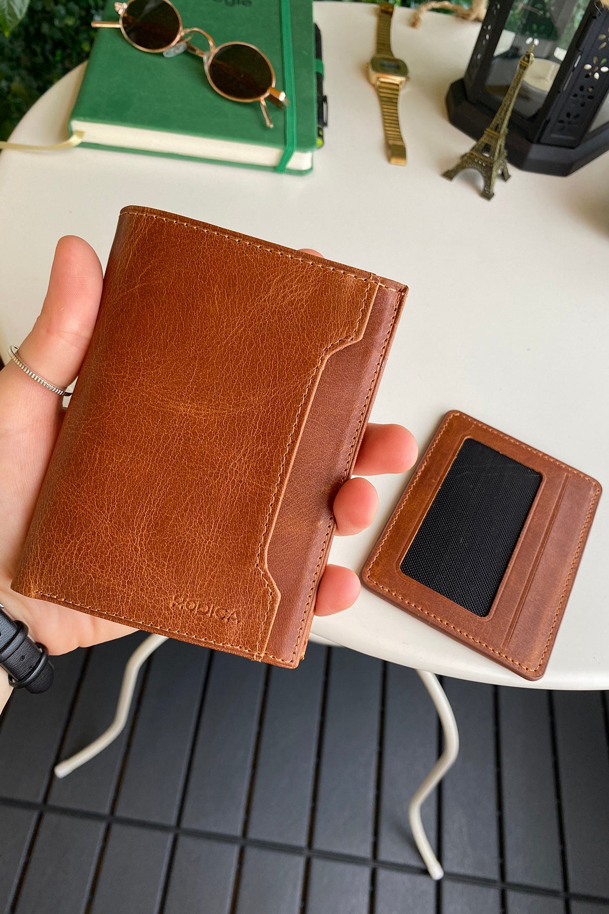 Oregon - Genuine Leather Wallet with Removable Card Holder