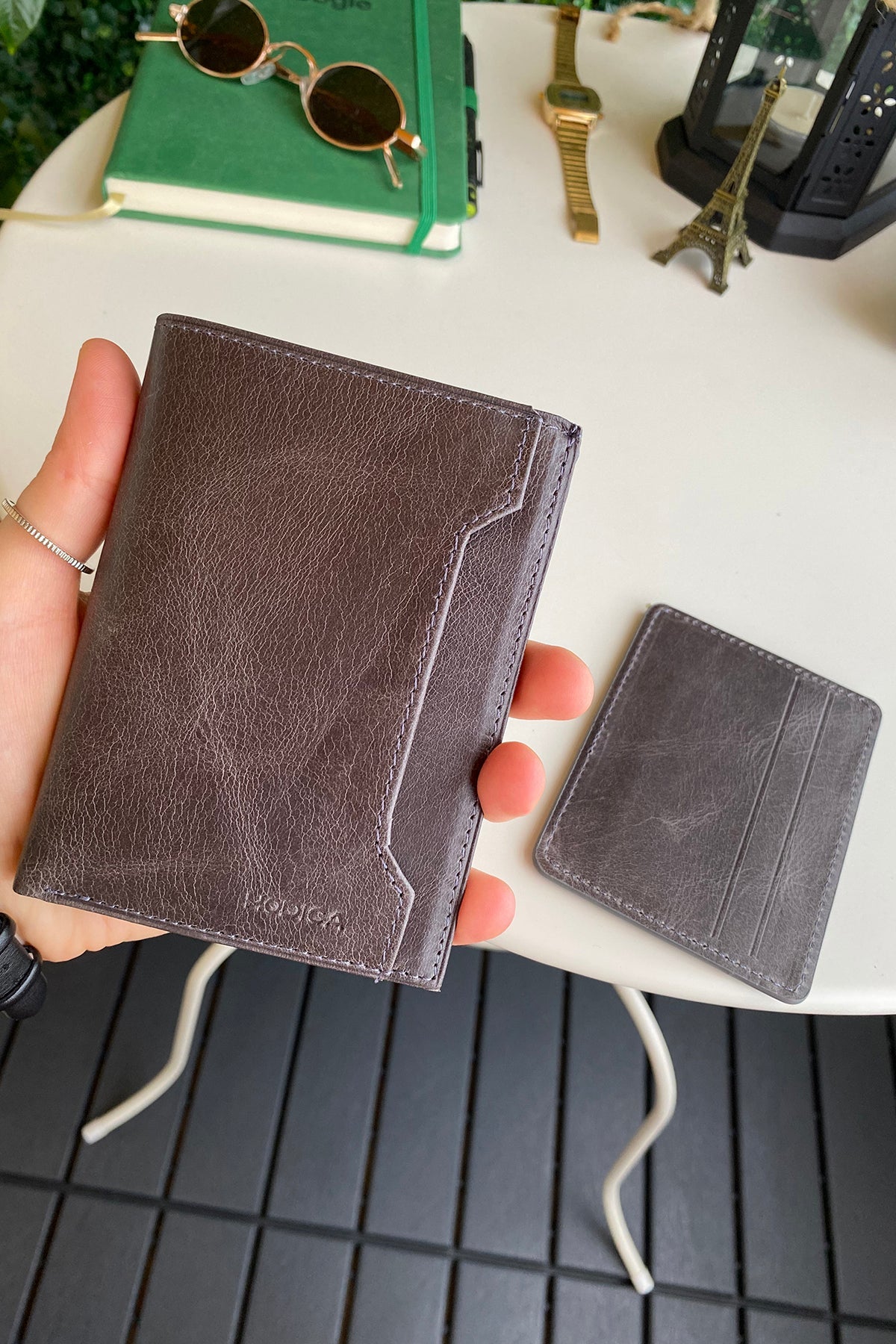 Oregon - Genuine Leather Wallet with Removable Card Holder