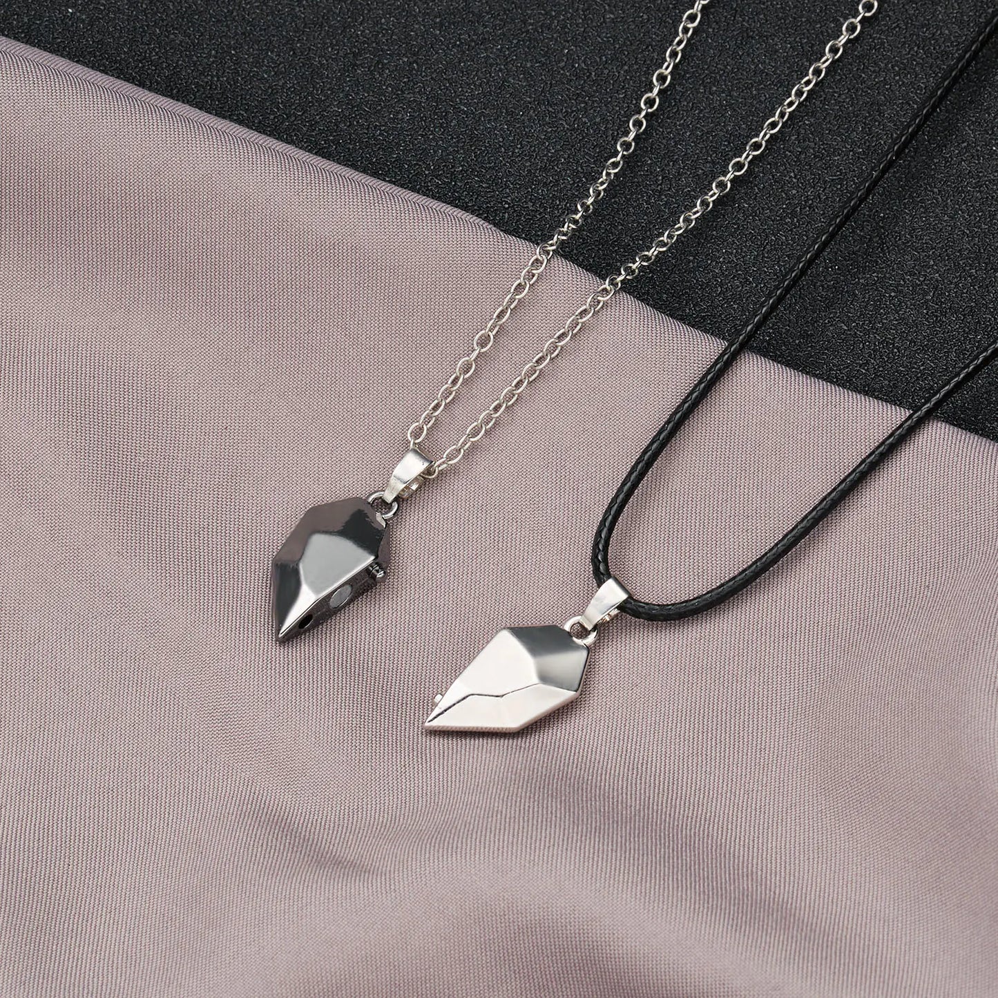 Magnetic Heart Couple Necklace