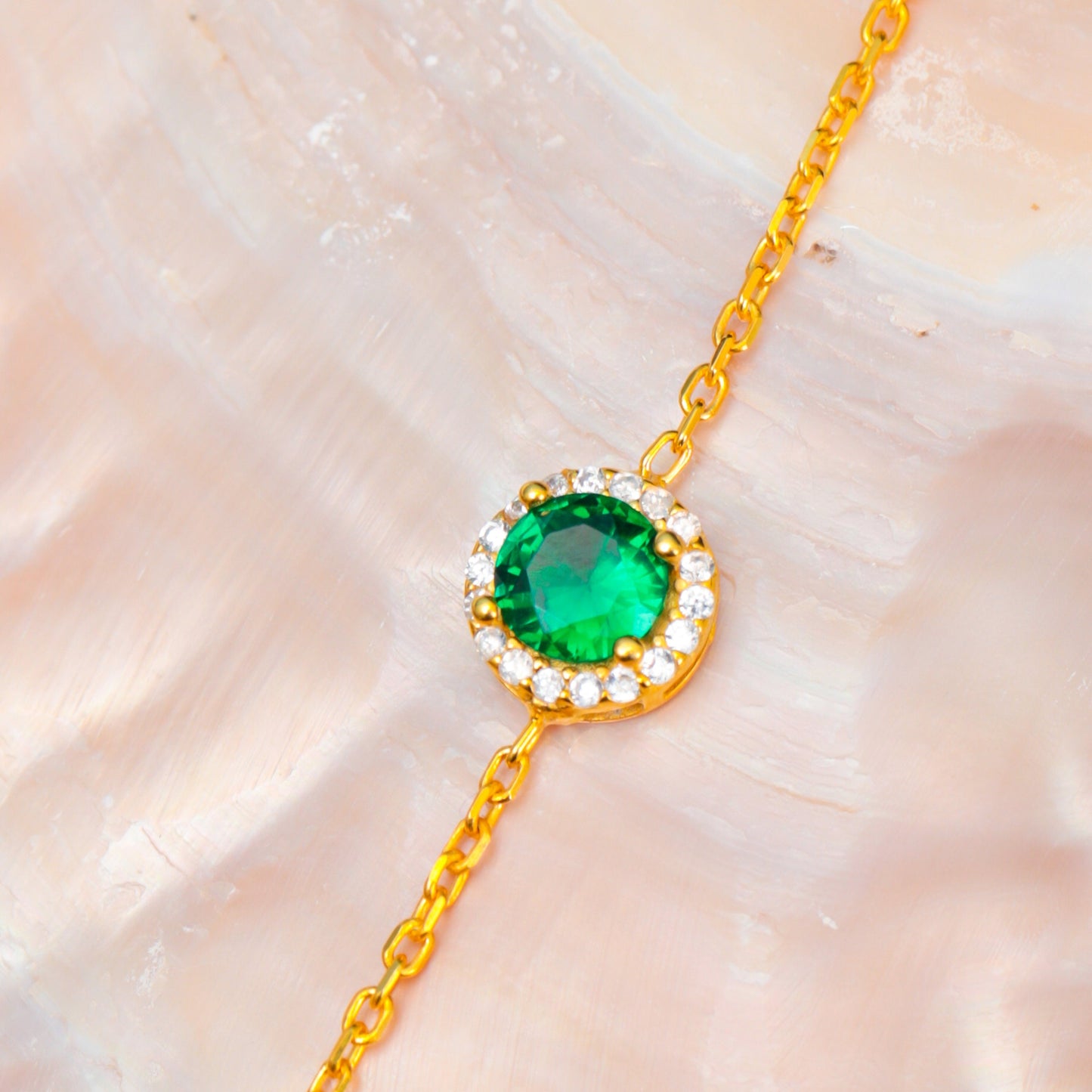 Dainty Gold Emerald Bracelet for women, Emerald Birthstone Bracelet gift for her, Dainty Emerald Bracelet gift for mom and mothers day gift